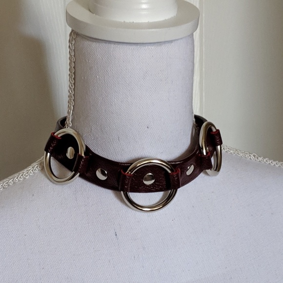 Jewelry - Burgundy Leather choker